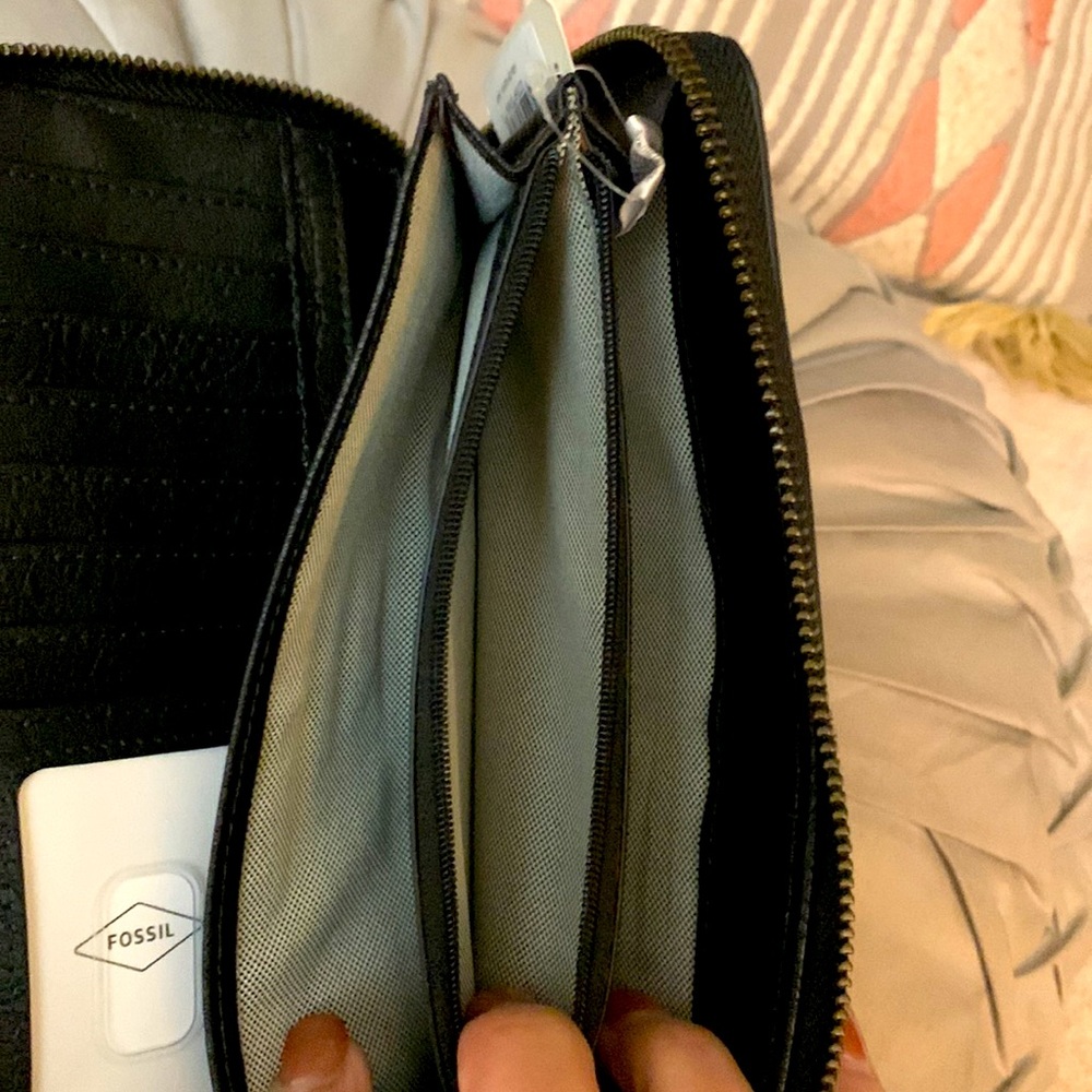 NWTS Fossil Leather Liza Zip Clutch Wallet - Picture 7 of 11